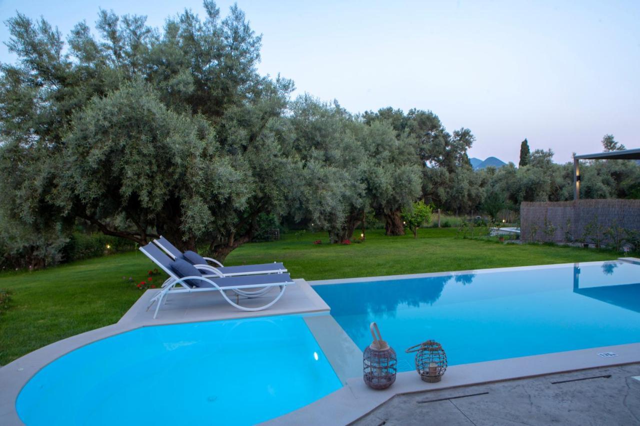 Averto Villas With Private Pool Nydri  Exterior foto
