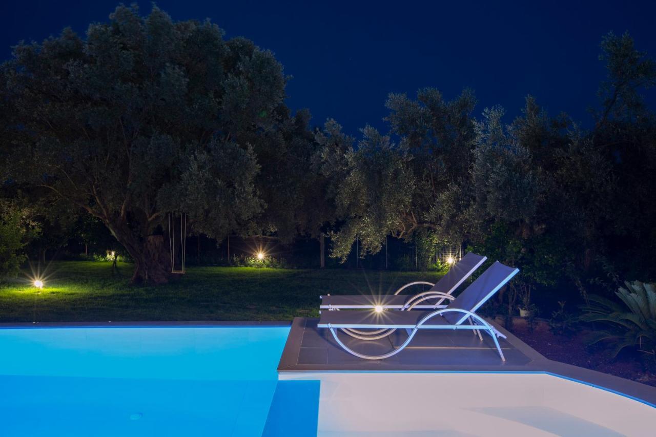 Averto Villas With Private Pool Nydri  Exterior foto